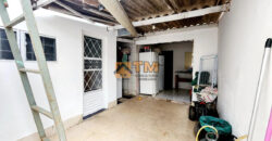 CASA COM UMA LOCALIZAÇÃO EXCELENTE, PERTO DE COMERCIO EM GERAL E PROXIMO A PARADA DE ONIBUS, COM 2 QUARTOS, MAIS UMA KITE NOS FUNDOS, NA QUADRA 101, DO BAIRRO RESIDENCIAL OESTE, EM SÃO SEBASTIÃO /DF.