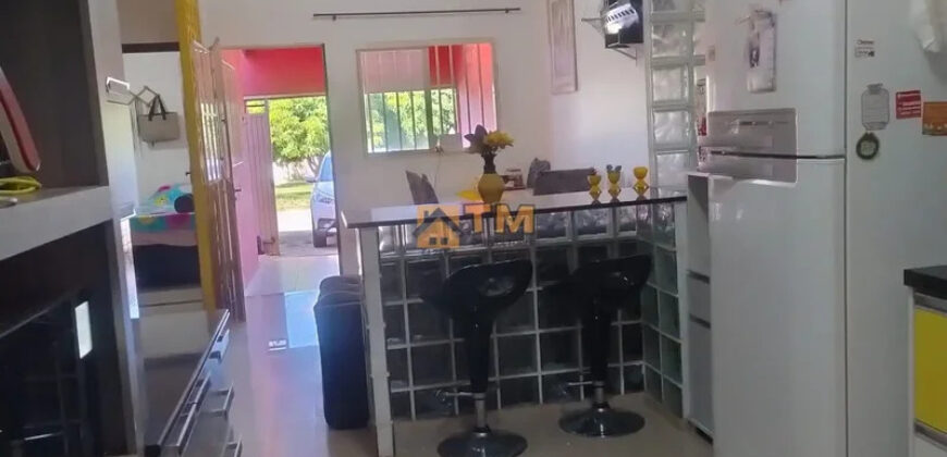 CASA BEM LOCALIZADA, COM 2 QUARTOS, TODA NA LAJE, NO BAIRRO RESIDENCIAL OESTE EM SÃO SEBASTIÃO/DF..