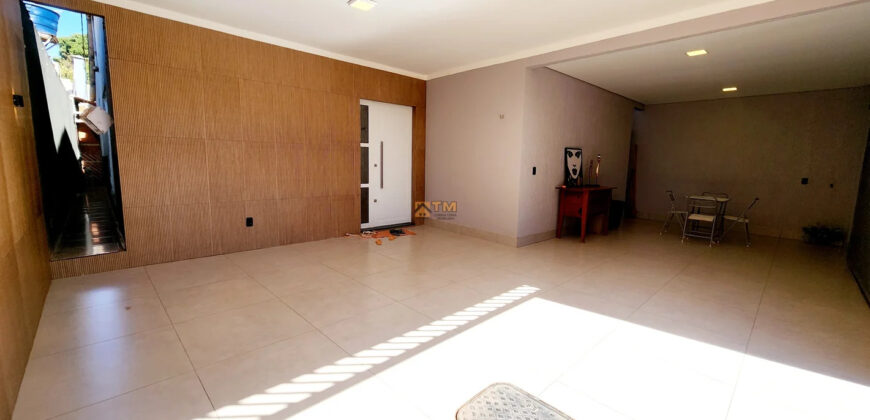 MARAVILHOSA CASA COM 3 SUITES, COM ARMÁRIOS, TODA NA LAJE, PERTO DE COMERCIO E PROXIMO A PARADA DE ONIBUS, PERTO DO MERCA REI ARTUR, BAIRRO MORRO DA CRUZ, EM SÃO SEBASTIÃO /DF.