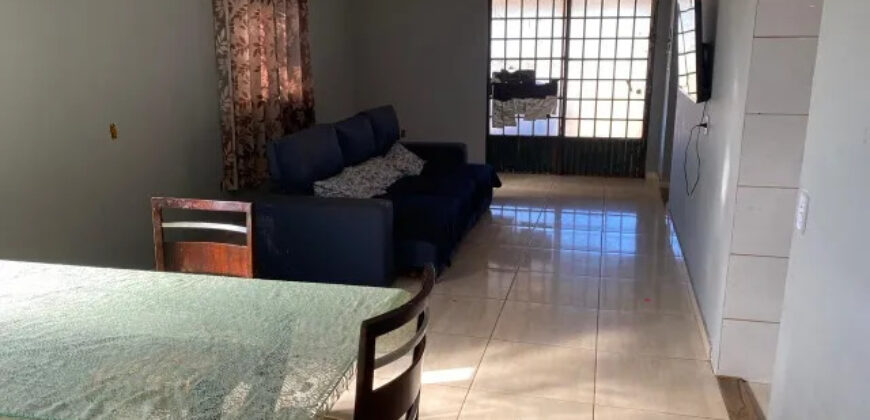 Excelente Casa, com 2 Qtos, localizada no Bairro Morro da Cruz, em São Sebastião/DF.