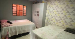 Excelente Casa, com 2 Qtos, localizada no Bairro Morro da Cruz, em São Sebastião/DF.