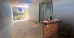 Excelente Casa, com 2 Qtos, localizada no Bairro Morro da Cruz, em São Sebastião/DF.