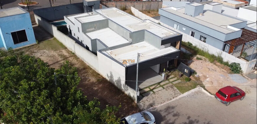 Maravilhosa Casa Alto Padrão, Moderna, Fino Acabamento, com 3 Quartos, Suíte, Armários planejados, no Condomínio Vista Itaipu, no Jardim Botânico Brasília /DF.