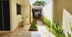 EXCELENTE CASA COM 2 QUARTOS, SUITE, ARMÁRIOS PLANEJADOS, NA LAJE, MAIS UMA KIT NOS FUNDOS, NO CONDOMINIO MANSÕES BRAUNA, PERTO DA ÁREA DE LAZER, NO JARDIM BOTANICO DE BRASILIA/DF