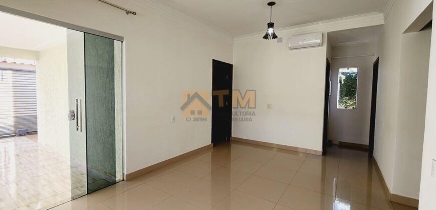 EXCELENTE CASA COM 2 QUARTOS, SUITE, ARMÁRIOS PLANEJADOS, NA LAJE, MAIS UMA KIT NOS FUNDOS, NO CONDOMINIO MANSÕES BRAUNA, PERTO DA ÁREA DE LAZER, NO JARDIM BOTANICO DE BRASILIA/DF