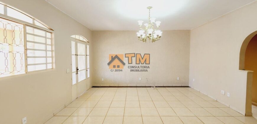 CASA COM 5 QUARTOS, SUITES, ARMARIOS PLANEJADOS, LOTÃO 1700 METROS, CONDOMINIO MANSÕES BRAUNA, JARDIM BOTANICO DE BRASILIA.