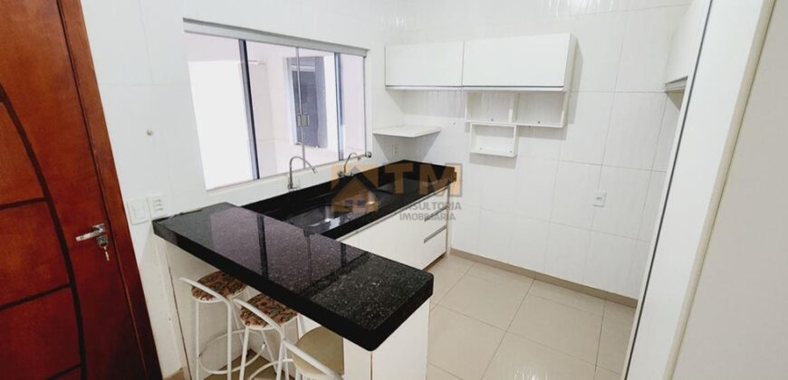 EXCELENTE CASA COM 2 QUARTOS, SUITE, ARMÁRIOS PLANEJADOS, NA LAJE, MAIS UMA KIT NOS FUNDOS, NO CONDOMINIO MANSÕES BRAUNA, PERTO DA ÁREA DE LAZER, NO JARDIM BOTANICO DE BRASILIA/DF
