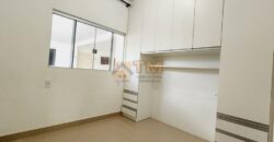 EXCELENTE CASA COM 2 QUARTOS, SUITE, ARMÁRIOS PLANEJADOS, NA LAJE, MAIS UMA KIT NOS FUNDOS, NO CONDOMINIO MANSÕES BRAUNA, PERTO DA ÁREA DE LAZER, NO JARDIM BOTANICO DE BRASILIA/DF