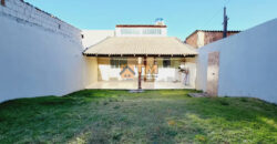 INVESTIR OU MORAR, APARTAMENTO COM 4 SUITES, MAIS UMA CASA DE 2 QUARTOS, BEM LOCALIZADO, COM FINO ACABAMENTO, CONFORTO DE UM LAR! ARMÁRIOS PLANEJADOS, BEM NO INICIO DA CIDADE, NO BAIRRO RESIDENCIAL OESTE, EM SÃO SEBASTIÃO/DF.