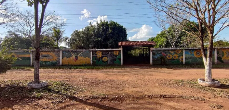 MARAVILHOSA CHÁCARA EM SÃO SEBASTIÃO DF. SÃO DUAS CASAS EM UM TERRENO DE 5.000 METROS QUADRADOS.