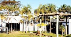 Maravilhosa Chácara com piscina, churrasqueira, uma Linda Vista, projeto de Jardinagem, no Bairro Capão Cumprido em São Sebastião/DF.