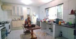 CASA BEM LOCALIZADA NA QUADRA 201 DO BAIRRO RESIDENCIAL OESTE, ATRAS DO BOMBEIRO E PATALHÃO DA POLICIA, EM SÃO SEBASTIÃO DF.