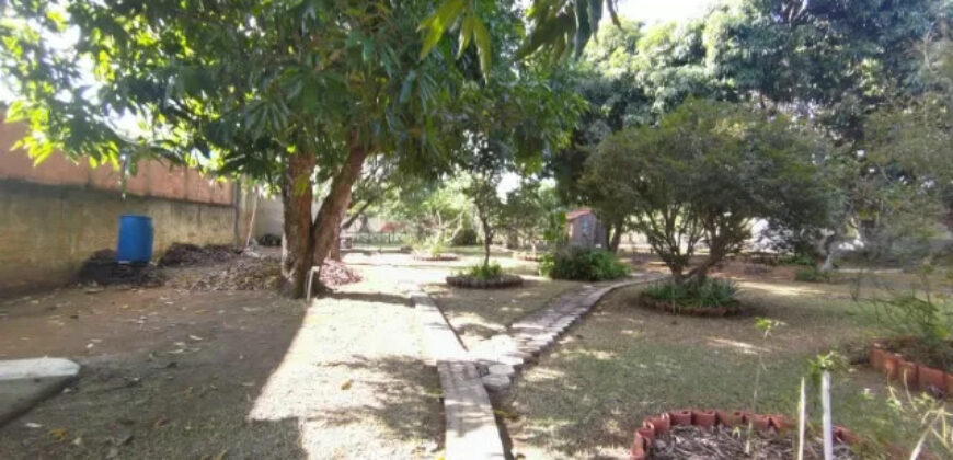 MARAVILHOSA CHÁCARA EM SÃO SEBASTIÃO DF. SÃO DUAS CASAS EM UM TERRENO DE 5.000 METROS QUADRADOS.