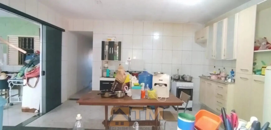 CASA BEM LOCALIZADA NA QUADRA 201 DO BAIRRO RESIDENCIAL OESTE, ATRAS DO BOMBEIRO E PATALHÃO DA POLICIA, EM SÃO SEBASTIÃO DF.