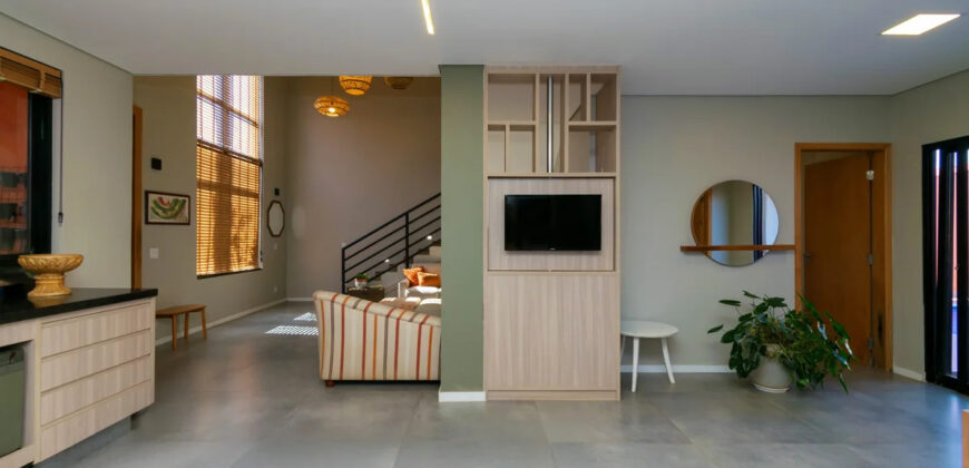 MARAVILHOSO SOBRADO COM 3 QUARTOS, NO CONDOMINIO QUINTAS DOS IPES, COM PISCINA, FINO ACABAMENTO, NO JARDIM BOTANICO DE BRASILIA!