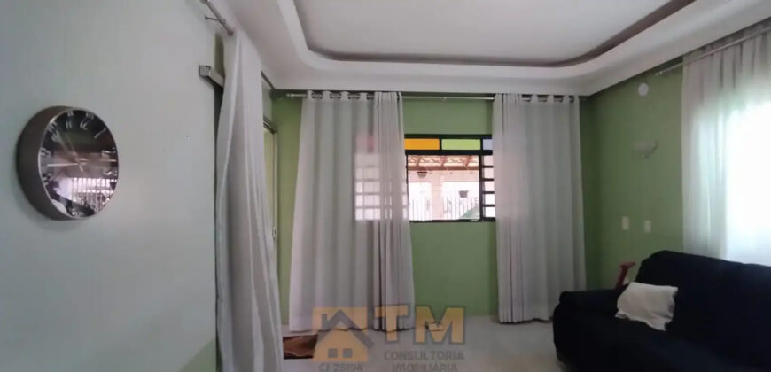 EXCELENTE CASA COM 3 QUARTOS, TODA NA LAJE, NO BAIRRO BOSQUE EM SÃO SEBASTIÃO DF.