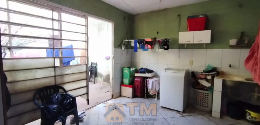 CASA BEM LOCALIZADA NA QUADRA 201 DO BAIRRO RESIDENCIAL OESTE, ATRAS DO BOMBEIRO E PATALHÃO DA POLICIA, EM SÃO SEBASTIÃO DF.
