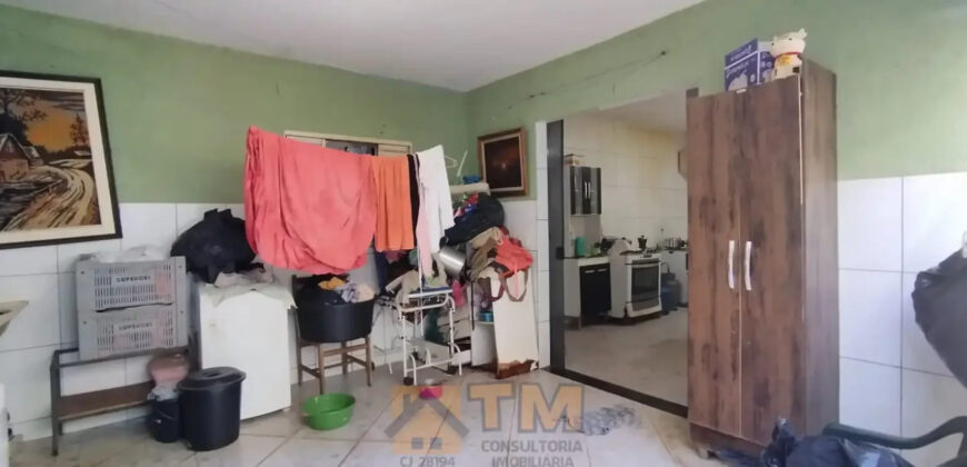 CASA BEM LOCALIZADA NA QUADRA 201 DO BAIRRO RESIDENCIAL OESTE, ATRAS DO BOMBEIRO E PATALHÃO DA POLICIA, EM SÃO SEBASTIÃO DF.