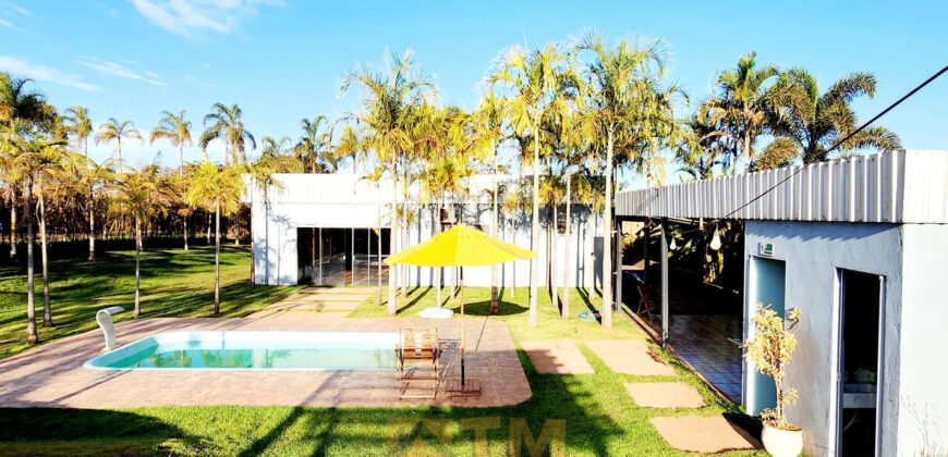 Maravilhosa Chácara com piscina, churrasqueira, uma Linda Vista, projeto de Jardinagem, no Bairro Capão Cumprido em São Sebastião/DF.