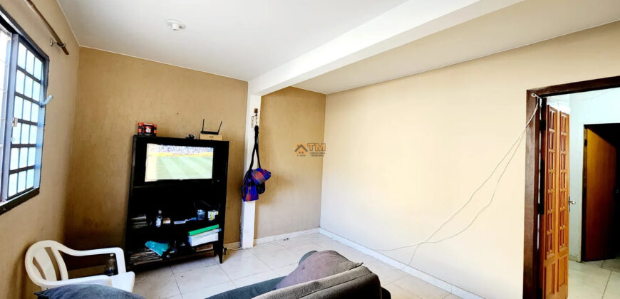 EXCELENTE CASA COM 3 QUARTOS, SUITE, NA LAJE, ESQUINA NA RUA DO MERCADO UNIÃO, EM SÃO SEBASTIÃO/DF.