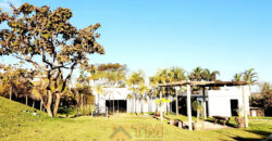 Maravilhosa Chácara com piscina, churrasqueira, uma Linda Vista, projeto de Jardinagem, no Bairro Capão Cumprido em São Sebastião/DF.