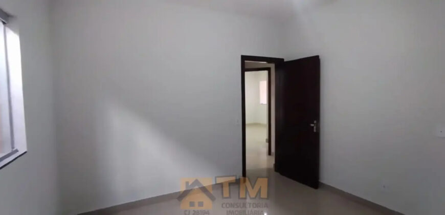 CASA DE ESQUINA NA QUADRA 301 DO BAIRRO RESIDENCIAL OESTE EM SÃO SEBASTIÃO DF.