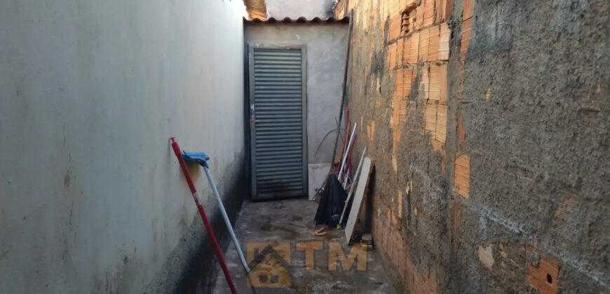 CASA BEM LOCALIZADA NA QUADRA 201 DO BAIRRO RESIDENCIAL OESTE, ATRAS DO BOMBEIRO E PATALHÃO DA POLICIA, EM SÃO SEBASTIÃO DF.