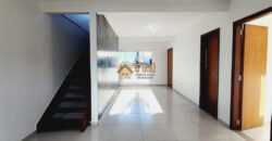 INVESTIR OU MORAR, APARTAMENTO COM 4 SUITES, MAIS UMA CASA DE 2 QUARTOS, BEM LOCALIZADO, COM FINO ACABAMENTO, CONFORTO DE UM LAR! ARMÁRIOS PLANEJADOS, BEM NO INICIO DA CIDADE, NO BAIRRO RESIDENCIAL OESTE, EM SÃO SEBASTIÃO/DF.