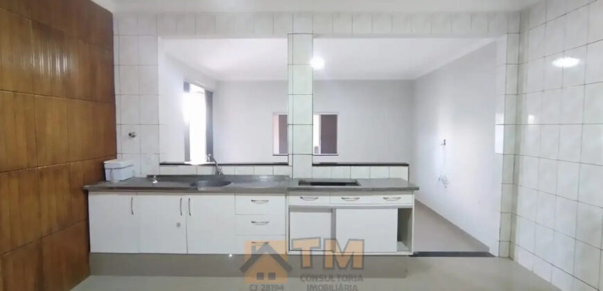 CASA DE ESQUINA NA QUADRA 301 DO BAIRRO RESIDENCIAL OESTE EM SÃO SEBASTIÃO DF.