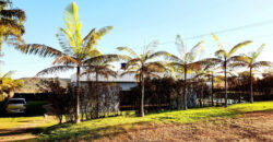 Maravilhosa Chácara com piscina, churrasqueira, uma Linda Vista, projeto de Jardinagem, no Bairro Capão Cumprido em São Sebastião/DF.