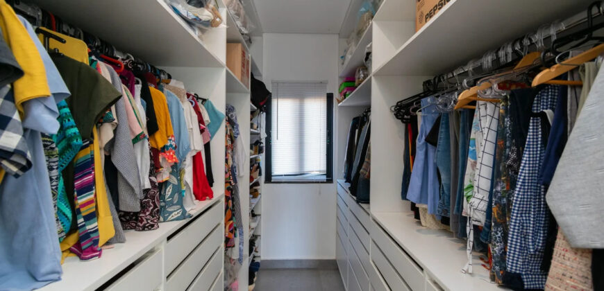 MARAVILHOSO SOBRADO COM 3 QUARTOS, NO CONDOMINIO QUINTAS DOS IPES, COM PISCINA, FINO ACABAMENTO, NO JARDIM BOTANICO DE BRASILIA!