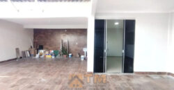 CASA DE ESQUINA NA QUADRA 301 DO BAIRRO RESIDENCIAL OESTE EM SÃO SEBASTIÃO DF.