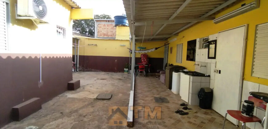 CASA NO BAIRRO SÃO GABRIEL NO JARDIM BOTÂNICO DF.