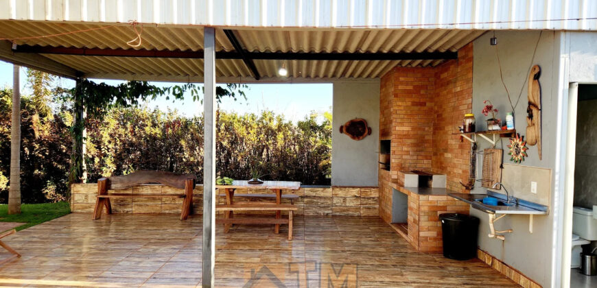 Maravilhosa Chácara com piscina, churrasqueira, uma Linda Vista, projeto de Jardinagem, no Bairro Capão Cumprido em São Sebastião/DF.