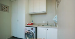 MARAVILHOSO SOBRADO COM 3 QUARTOS, NO CONDOMINIO QUINTAS DOS IPES, COM PISCINA, FINO ACABAMENTO, NO JARDIM BOTANICO DE BRASILIA!