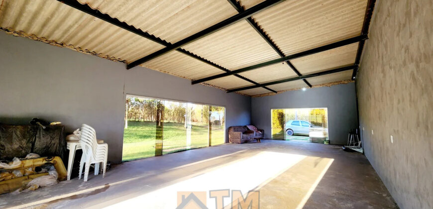 Maravilhosa Chácara com piscina, churrasqueira, uma Linda Vista, projeto de Jardinagem, no Bairro Capão Cumprido em São Sebastião/DF.