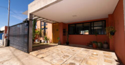 MARAVILHOSO SOBRADO COM 3 QUARTOS, NO CONDOMINIO QUINTAS DOS IPES, COM PISCINA, FINO ACABAMENTO, NO JARDIM BOTANICO DE BRASILIA!