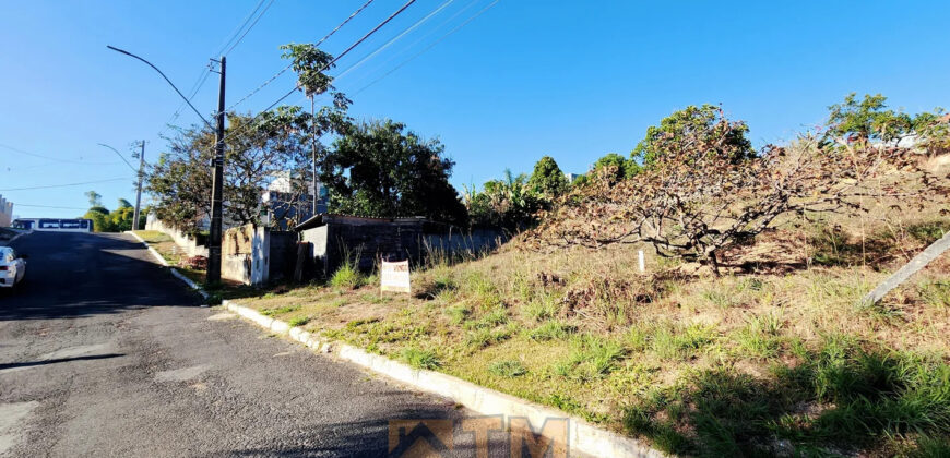 Você está em busca de construir um lar dos seus sonhos? Não procure mais! Temos um excelente Lote para você e sua família no condomínio Ouro Vermelho II muito bem localizado.