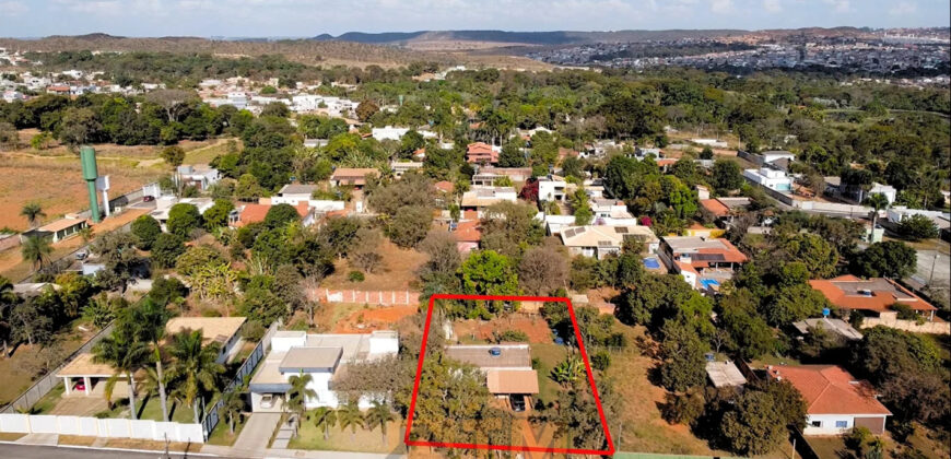 CASA COM 3 QUARTOS, SUITE, NA LAJE, LOTÃO DE 1250 METROS, NO CONDOMINIO MANSÕES BRAUNA, NO JARDIM BOTANICO DE BRASILIA/DF