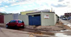 EXCELENTE CASA COM 3 QUARTOS, SUITE, NA LAJE, ESQUINA NA RUA DO MERCADO UNIÃO, EM SÃO SEBASTIÃO/DF.