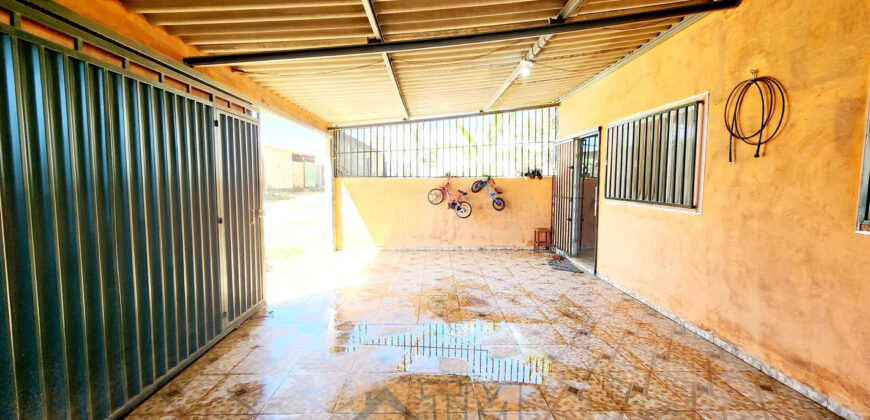 CASA COM 2 QUARTOS, COM FÁCIL ACESSO, NO CAPÃO CUMPRIDO EM, EM SÃO SEBASTIÃO/DF.