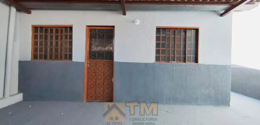 CASA NA QUADRA 205 DO BAIRRO RESIDENCIAL OESTE EM SÃO SEBASTIÃO DF.