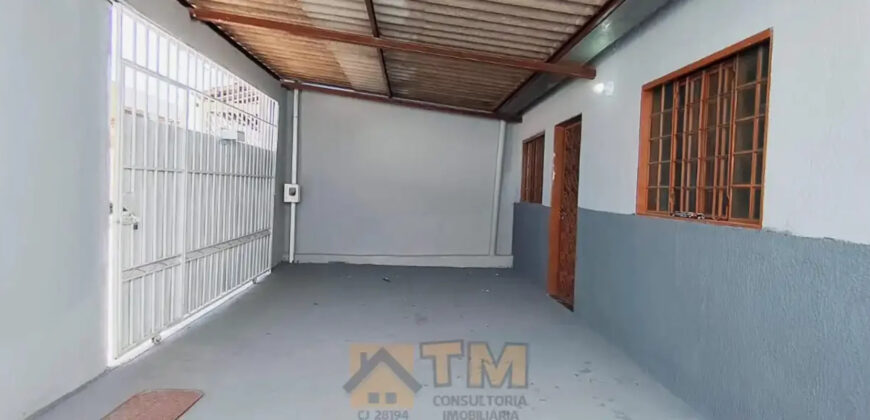 CASA NA QUADRA 205 DO BAIRRO RESIDENCIAL OESTE EM SÃO SEBASTIÃO DF.