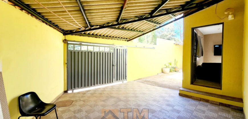 EXCELENTE CASA COM 3 QUARTOS, SUITE, NA LAJE, ESQUINA NA RUA DO MERCADO UNIÃO, EM SÃO SEBASTIÃO/DF.