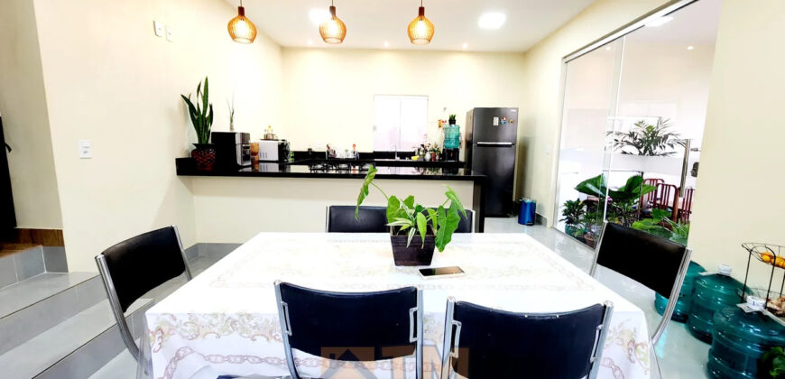 EXCELENTE CASA COM 2 QUARTOS, NO CONDOMINIO QUINTAS DOS IPES, JARDIM BOTANICO DE BRASILIA!