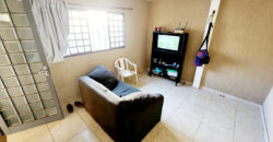 EXCELENTE CASA COM 3 QUARTOS, SUITE, NA LAJE, ESQUINA NA RUA DO MERCADO UNIÃO, EM SÃO SEBASTIÃO/DF.