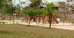 Excelente Lote, todo Murado, Rua Bloquetada, na Quadra 02, do condomínio, Perto da Portaria, localização privilegiada, a 05 minutos da ponte JK, excelente condomínio fechado Estância Quintas da Alvorada, com toda a infraestrutura que você merece.