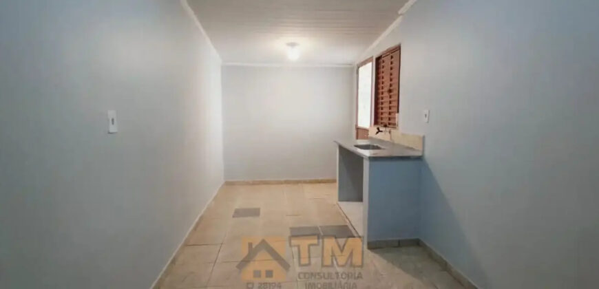 CASA NA QUADRA 205 DO BAIRRO RESIDENCIAL OESTE EM SÃO SEBASTIÃO DF.