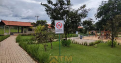 Excelente Lote, todo Murado, Rua Bloquetada, na Quadra 02, do condomínio, Perto da Portaria, localização privilegiada, a 05 minutos da ponte JK, excelente condomínio fechado Estância Quintas da Alvorada, com toda a infraestrutura que você merece.