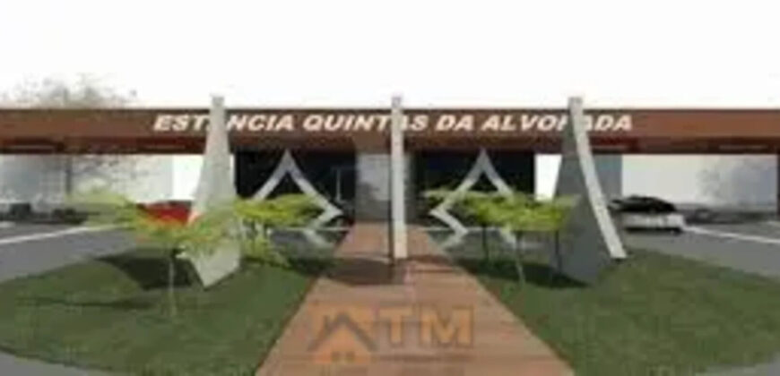 Excelente Lote, todo Murado, Rua Bloquetada, na Quadra 02, do condomínio, Perto da Portaria, localização privilegiada, a 05 minutos da ponte JK, excelente condomínio fechado Estância Quintas da Alvorada, com toda a infraestrutura que você merece.